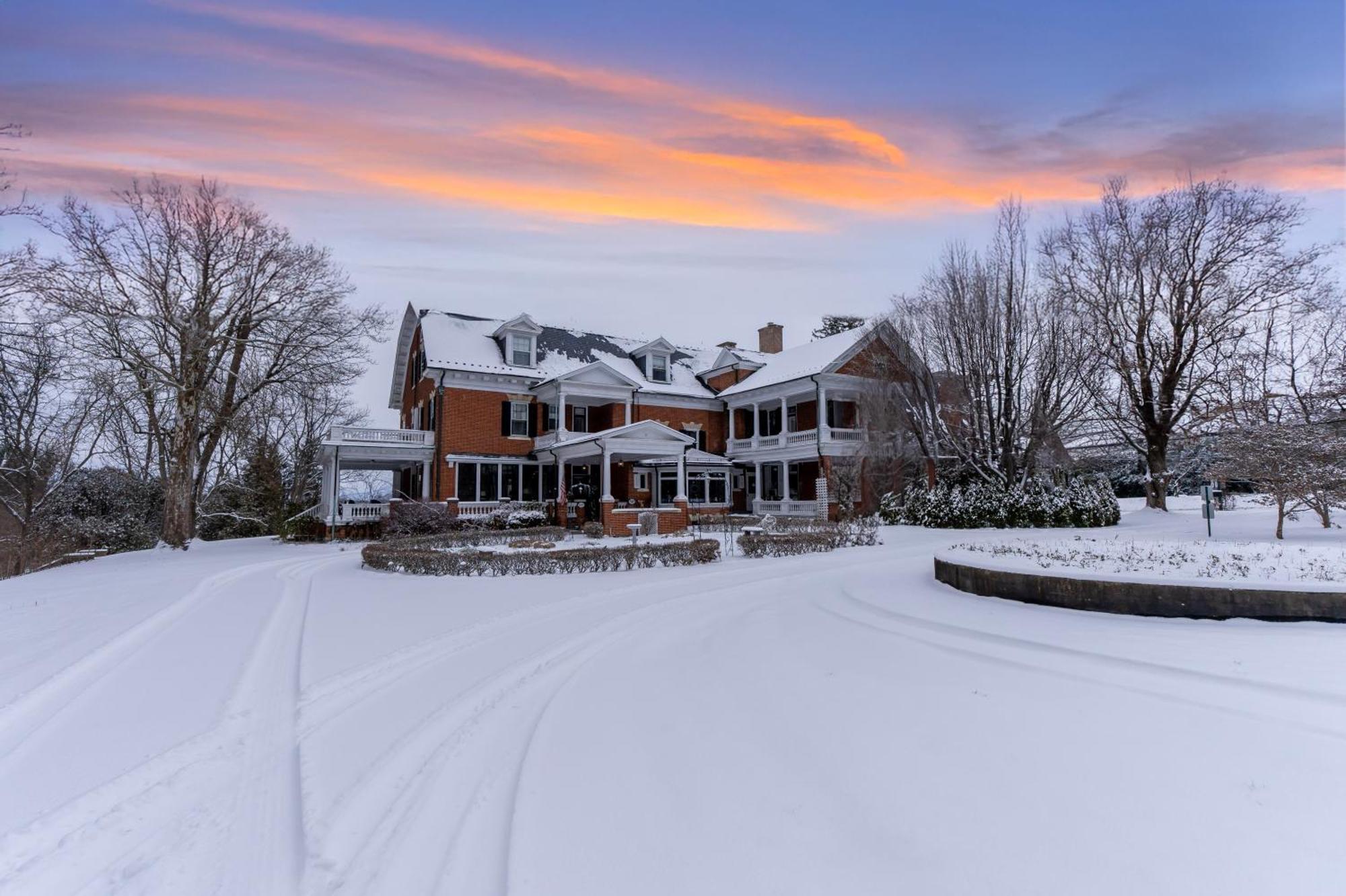 Mercersburg Inn Buitenkant foto